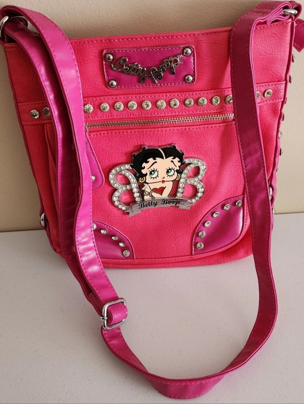 Betty Boop Crossbody Vintage Bag, Rhinestone Heart, Stylish Vibrant Fushia Purse